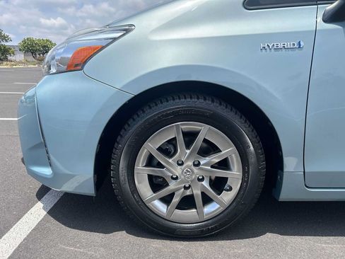Used 2017 Toyota Prius V Three FWD image 18