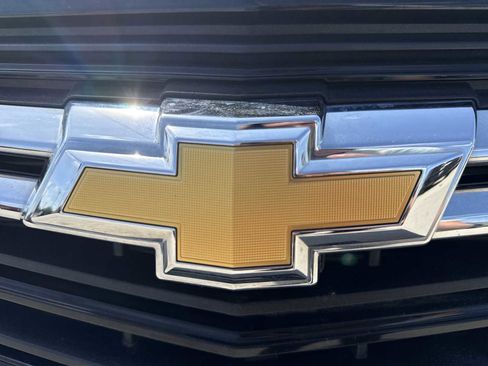 Used 2024 Chevrolet Equinox LT w/ LPO, Floor Liner Package FWD image 30