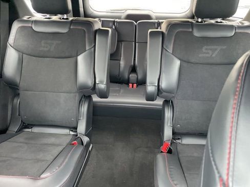 Used 2025 Ford Explorer ST w/ Sun And Sound Package image 9