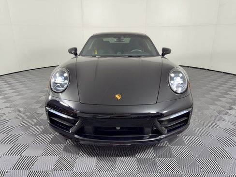 Certified 2024 Porsche 911 Carrera 4 AWD/4WD image 6