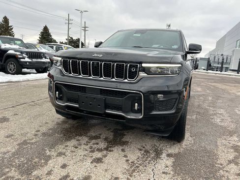 Certified 2023 Jeep Grand Cherokee L Overland w/ Advanced Protech Group III image 3