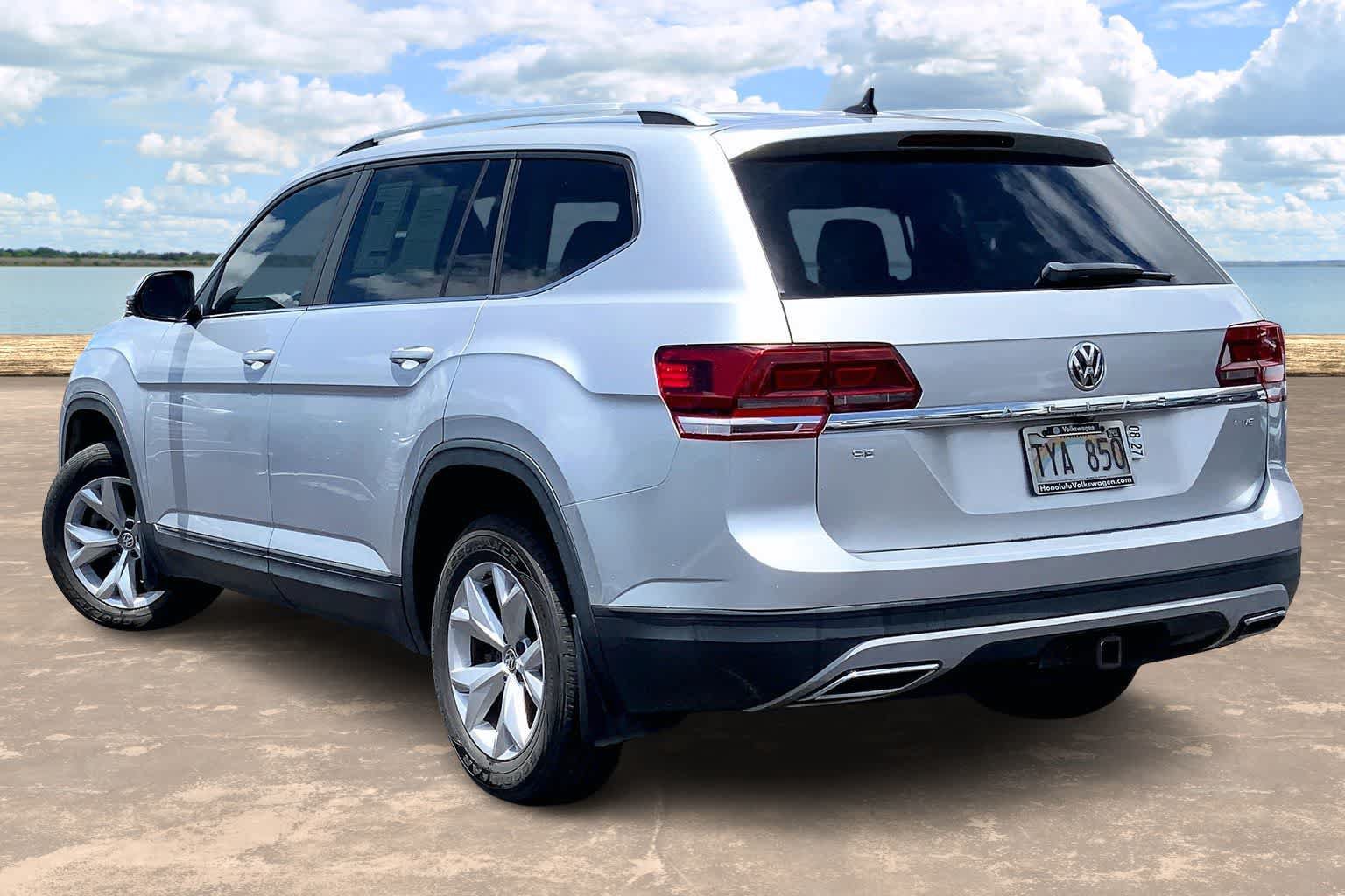 Used 2019 Volkswagen Atlas SE w/ Towing Package FWD image 4