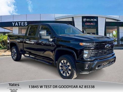 Used 2024 Chevrolet Silverado 2500 Custom w/ Custom Value Package image 1
