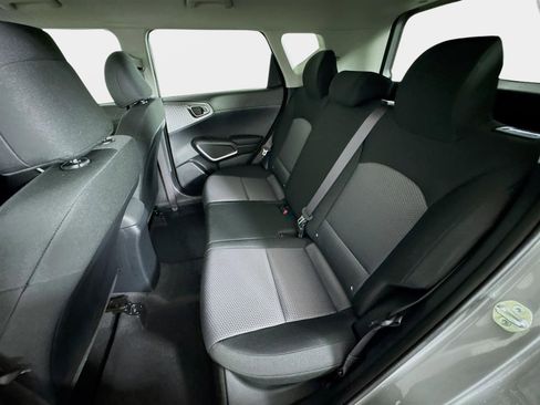 Certified 2025 Kia Soul LX w/ LX Technology Package FWD image 20