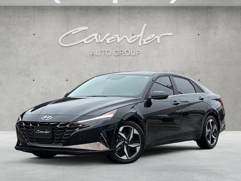 Used 2023 Hyundai Elantra Limited image 1