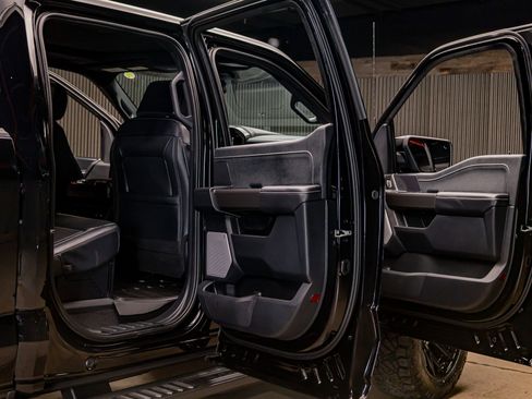 Used 2025 Ford F150 Lariat w/ Equipment Group 502A High image 31