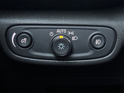 Used 2023 Chevrolet TrailBlazer LT w/ Convenience Package image 31