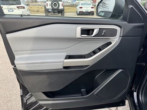 Certified 2021 Ford Explorer XLT w/ Equipment Group 202A image 10