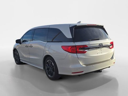 Used 2022 Honda Odyssey Elite image 3