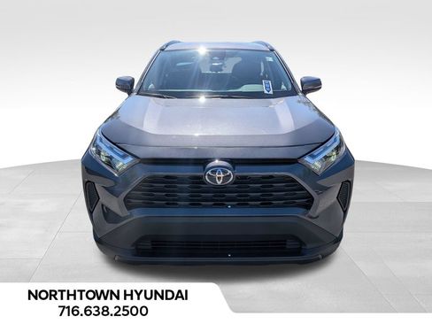 Used 2025 Toyota RAV4 XLE AWD/4WD image 5