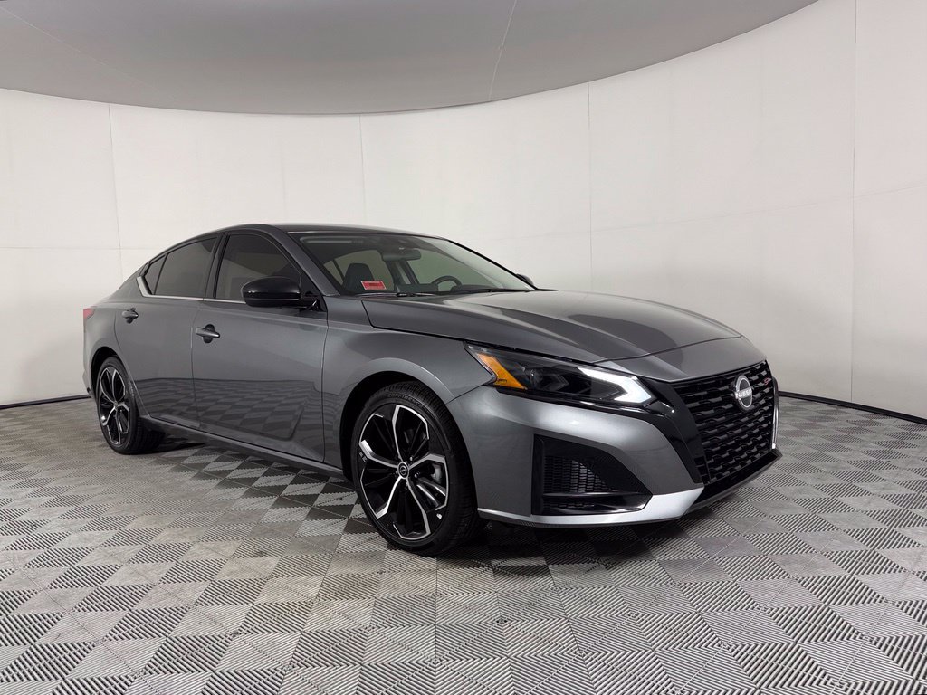 Used 2026 Nissan Altima 2.5 SR FWD image 4
