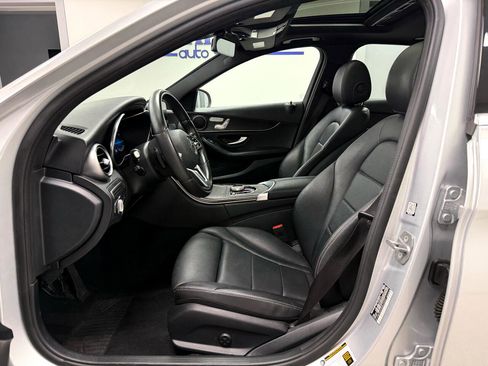 Used 2021 Mercedes-Benz C 300 4MATIC Sedan image 9