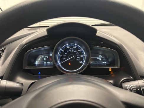 Used 2020 Toyota Yaris LE image 19