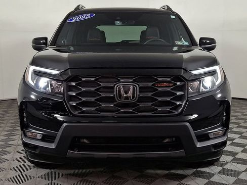 Used 2025 Honda Passport TrailSport image 5