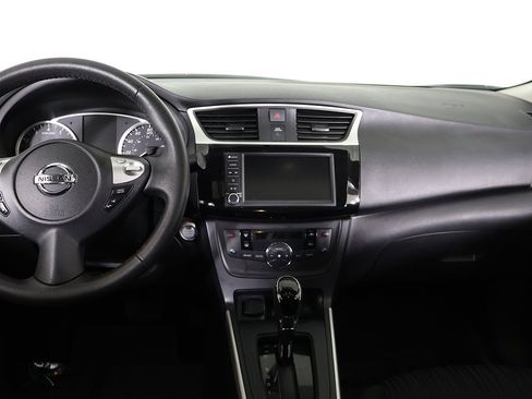 Used 2019 Nissan Sentra SV image 39