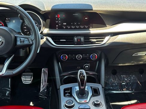 Used 2023 Alfa Romeo Stelvio Veloce AWD/4WD image 13