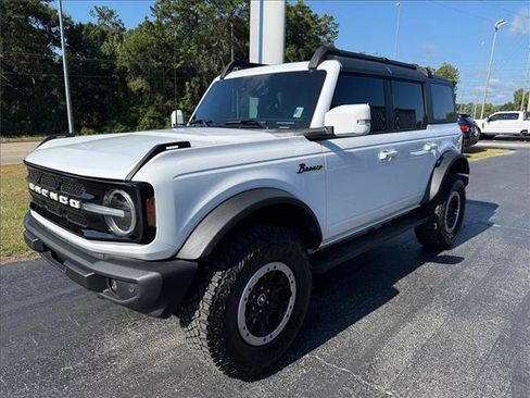 Used 2023 Ford Bronco Outer Banks w/ Sasquatch Package AWD/4WD image 39