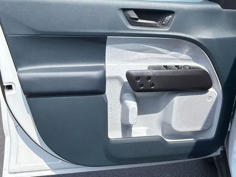 New 2026 Ford Maverick XLT w/ XLT Luxury Package FWD image 11