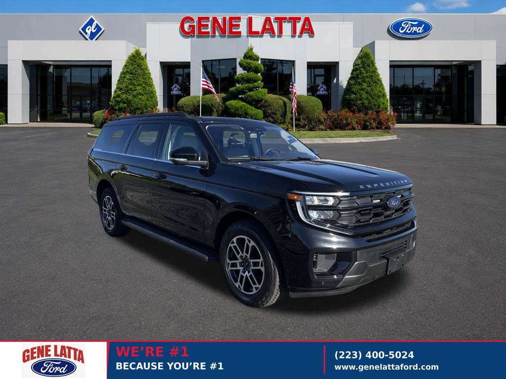 Used 2025 Ford Expedition Max Active AWD/4WD image 1