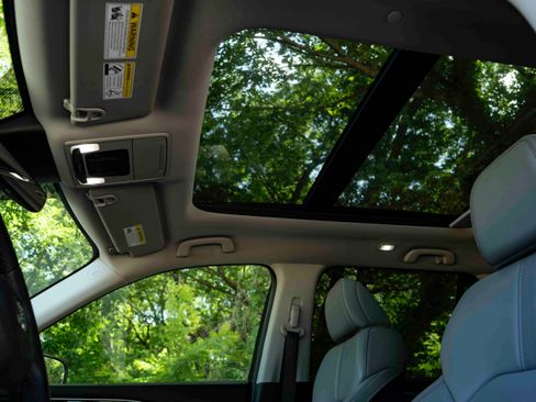 Used 2024 Honda Pilot Touring image 35