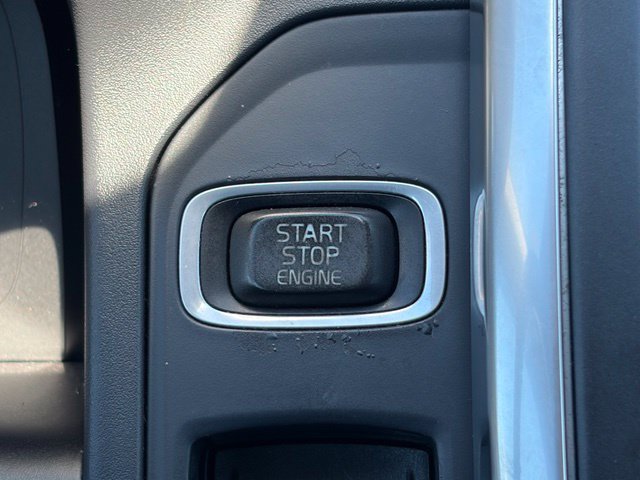 Used 2013 Volvo XC60 3.2 AWD/4WD image 24