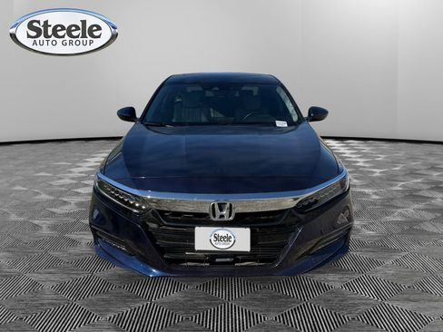 Used 2018 Honda Accord Touring image 8