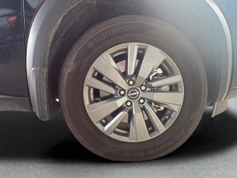 Used 2025 Nissan Pathfinder S AWD/4WD image 27