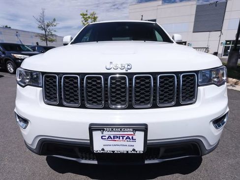 Used 2020 Jeep Grand Cherokee Laredo AWD/4WD image 13