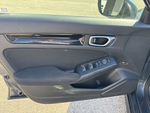 Used 2023 Honda Civic EX image 10