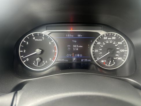 Used 2023 Nissan Altima 2.5 SR image 28