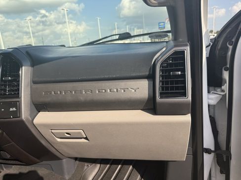 Used 2022 Ford F250 XLT image 44