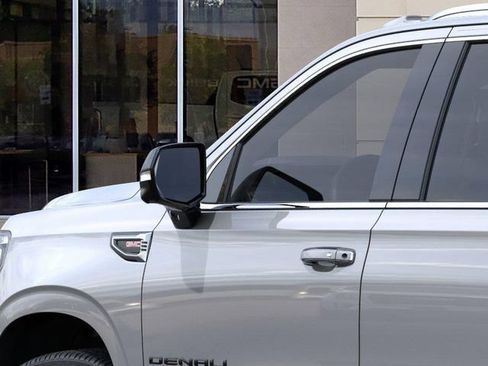 New 2026 GMC Yukon XL Denali w/ Advanced Technology Package RWD image 12
