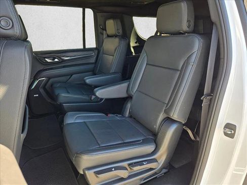 Used 2024 GMC Yukon XL Denali image 20