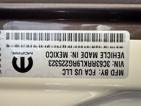 Used 2024 RAM 3500 Limited w/ Towing Technology Group image 33