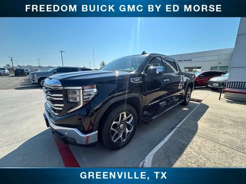 Used 2022 GMC Sierra 1500 SLT RWD image 1