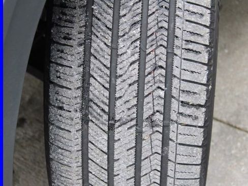 Used 2024 Volkswagen Atlas Cross Sport SEL Premium R-Line image 14