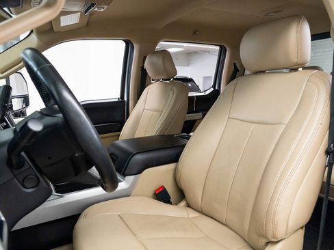 Used 2020 Ford F250 Lariat image 16