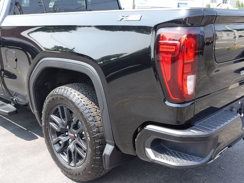 Used 2025 GMC Sierra 1500 Elevation w/ Preferred Package AWD/4WD image 10