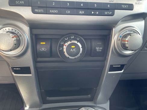 Used 2013 Toyota 4Runner SR5 w/ Convenience Pkg AWD/4WD image 27