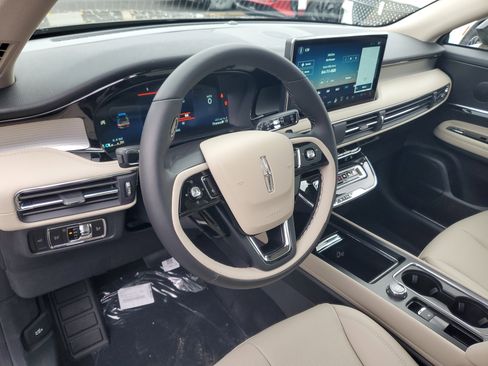 New 2026 Lincoln Corsair Premiere image 13