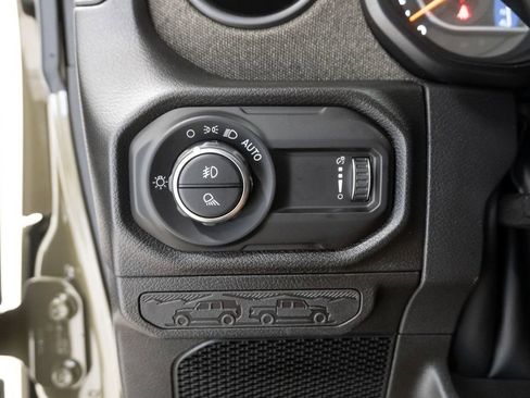 New 2026 Jeep Gladiator Sport image 9