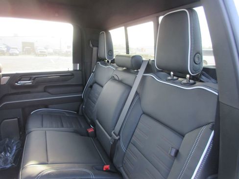 New 2026 GMC Sierra 2500 AT4X image 14