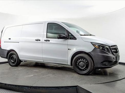 Used 2016 Mercedes-Benz Metris w/ Eco Stop/Start Package image 7