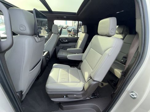 Used 2021 Chevrolet Suburban Z71 w/ Z71 Off-Road Package image 25