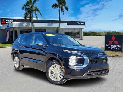 Used 2022 Mitsubishi Outlander ES