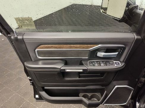 Used 2019 RAM 2500 Laramie image 20