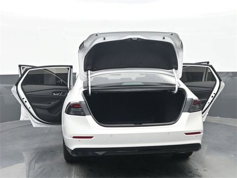 Certified 2024 Honda Accord Touring image 29