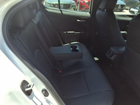 Used 2024 Lexus UX 250h FWD image 22