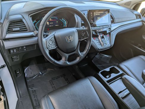 Certified 2023 Honda Odyssey EX-L image 8