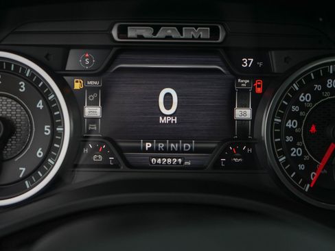 Used 2022 RAM 1500 Laramie image 11